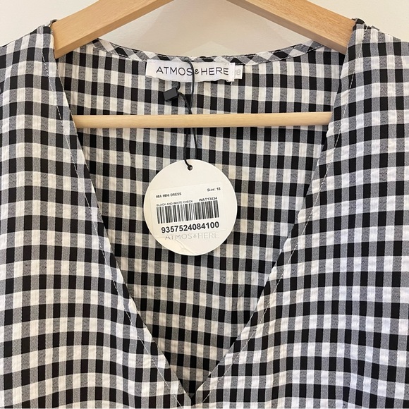 Gingham dress with ruffled hem and sleeves - Picture 3 of 6